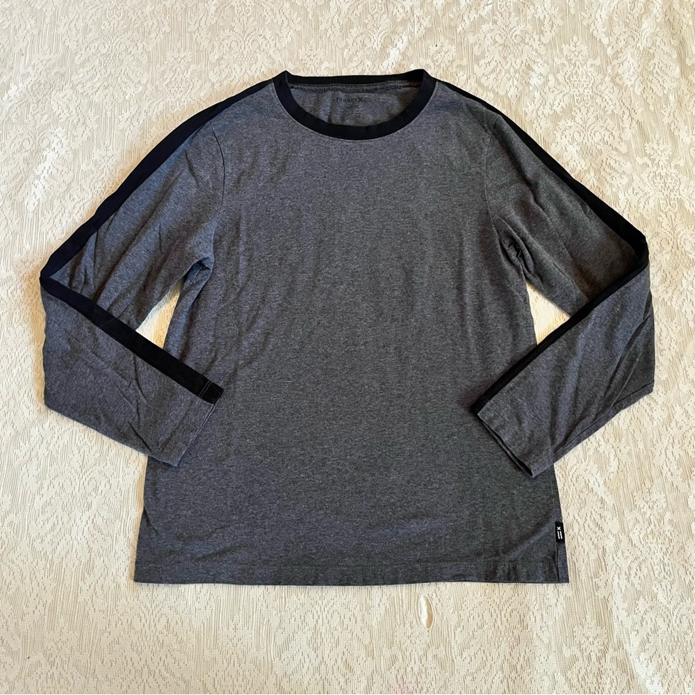 Tomboy X long sleeve stripe sleeve contrast tee